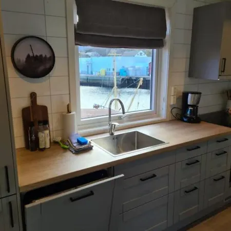 Damperiholmen Apartment, Lofoten *